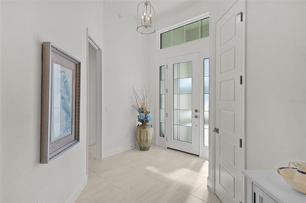 На продажу: $799,900 (3 спален, 2 ванн, 2053 Квадратных фут)