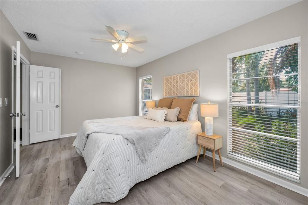 На продажу: $525,000 (3 спален, 2 ванн, 1533 Квадратных фут)