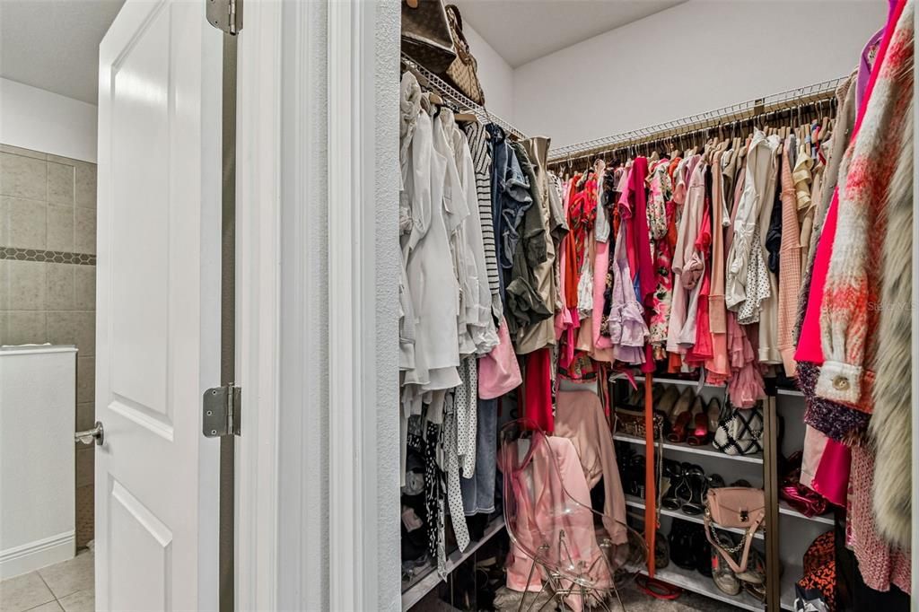 For Sale: $525,000 (4 beds, 3 baths, 1968 Square Feet)