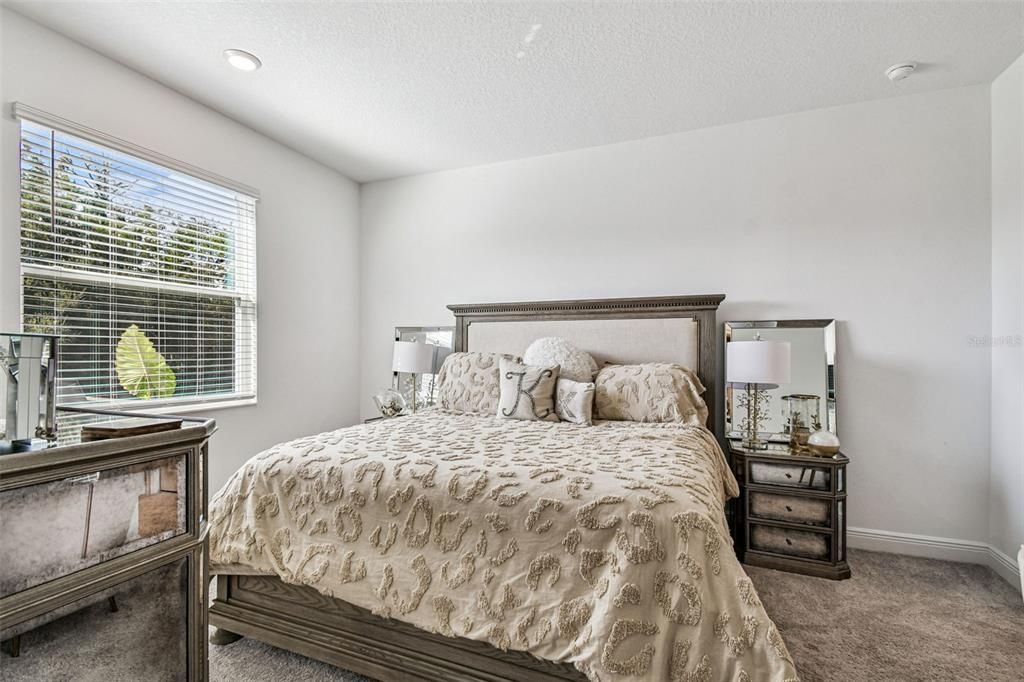 For Sale: $525,000 (4 beds, 3 baths, 1968 Square Feet)