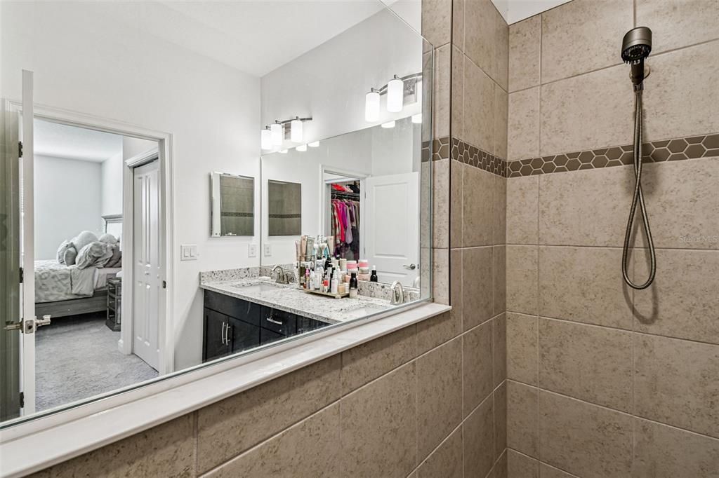 For Sale: $525,000 (4 beds, 3 baths, 1968 Square Feet)