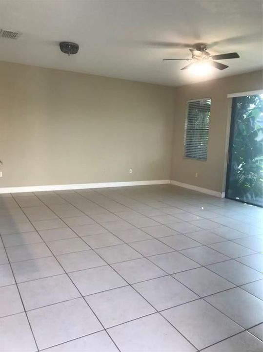 For Rent: $2,550 (3 beds, 2 baths, 1672 Square Feet)