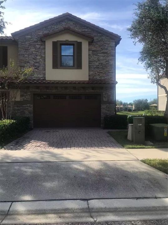 For Rent: $2,550 (3 beds, 2 baths, 1672 Square Feet)