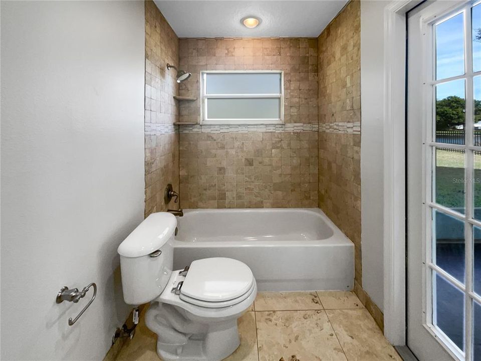 Active With Contract: $358,000 (3 beds, 2 baths, 1640 Square Feet)