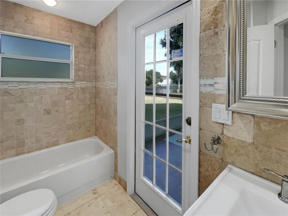 Active With Contract: $358,000 (3 beds, 2 baths, 1640 Square Feet)