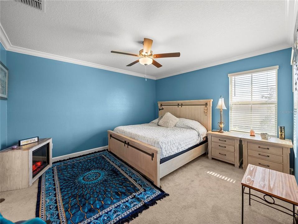 For Sale: $280,000 (2 beds, 2 baths, 1737 Square Feet)