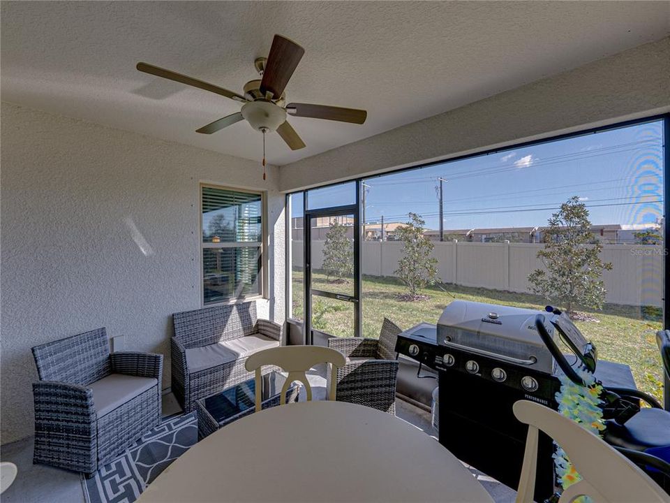 For Sale: $280,000 (2 beds, 2 baths, 1737 Square Feet)