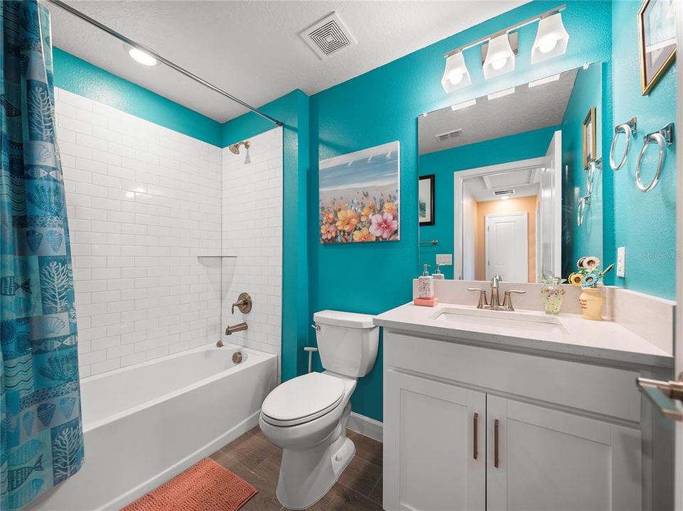 For Sale: $280,000 (2 beds, 2 baths, 1737 Square Feet)