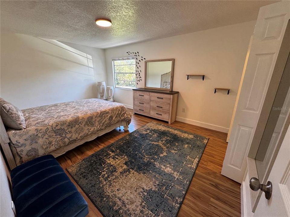 Active With Contract: $500,000 (4 beds, 2 baths, 2413 Square Feet)