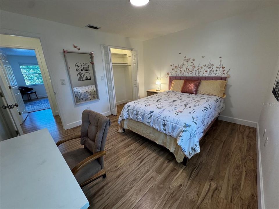 Active With Contract: $500,000 (4 beds, 2 baths, 2413 Square Feet)