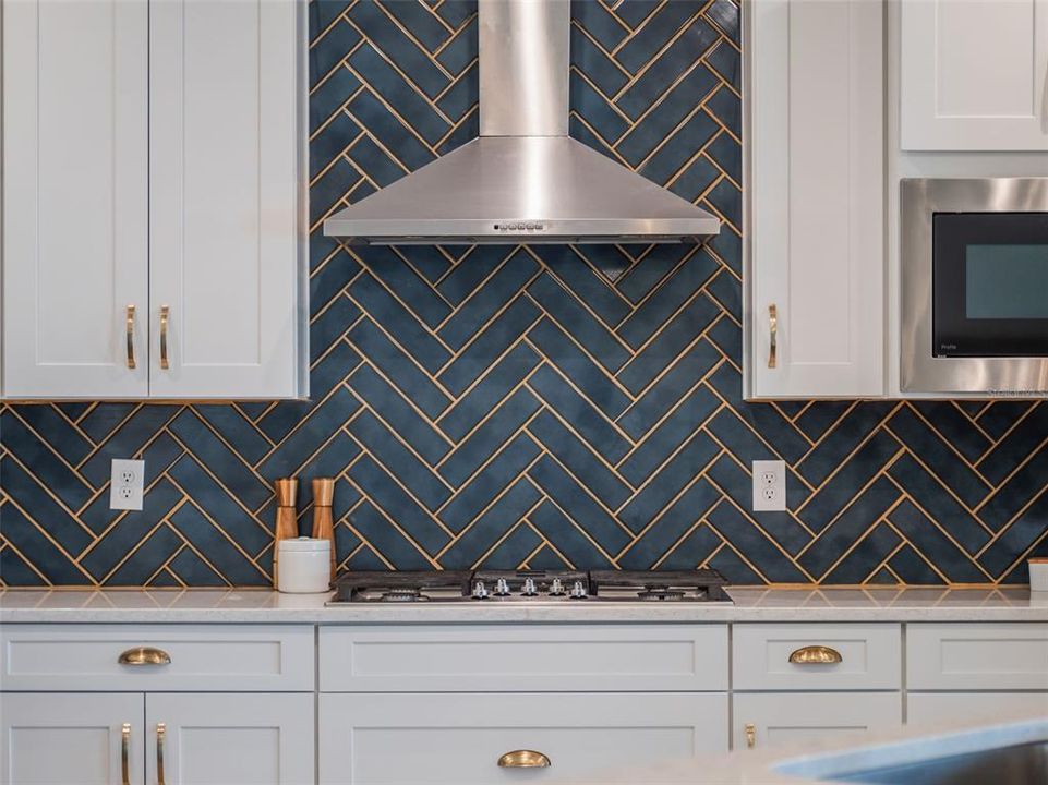 待售: $799,000 (6 贝兹, 4 浴室, 3913 平方英尺)