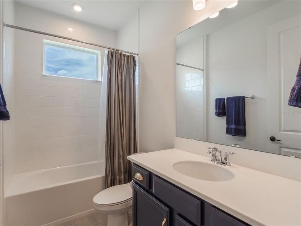 待售: $799,000 (6 贝兹, 4 浴室, 3913 平方英尺)