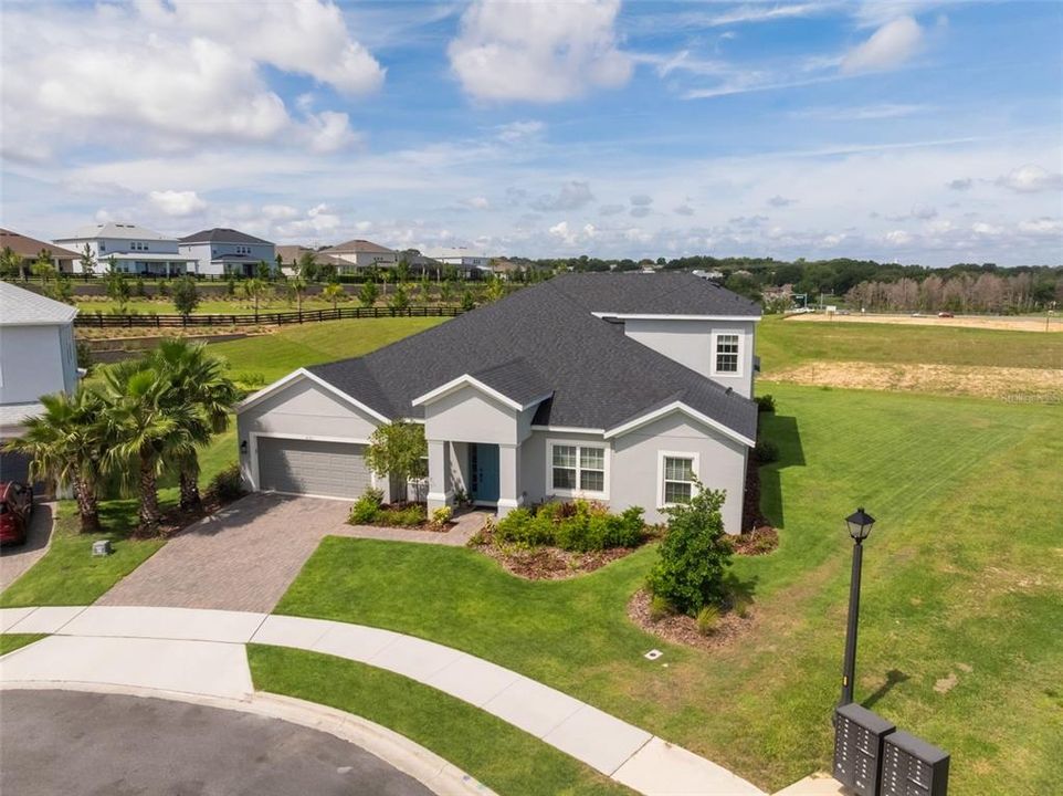 待售: $799,000 (6 贝兹, 4 浴室, 3913 平方英尺)