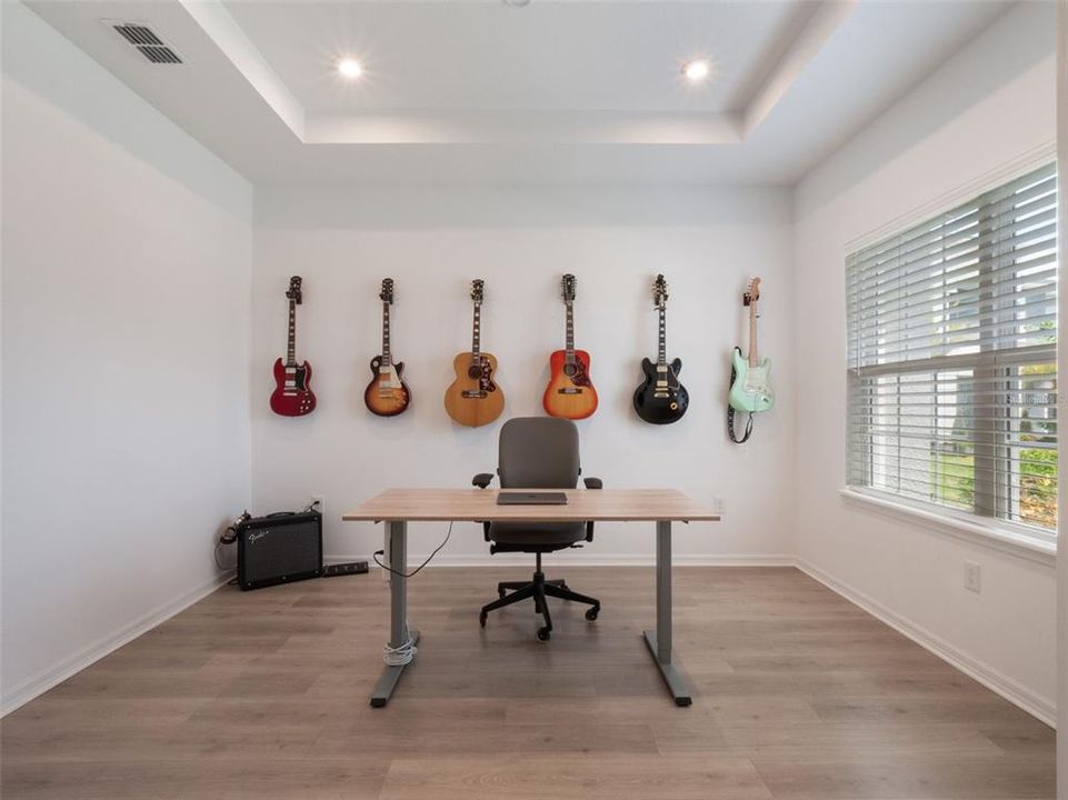 待售: $799,000 (6 贝兹, 4 浴室, 3913 平方英尺)