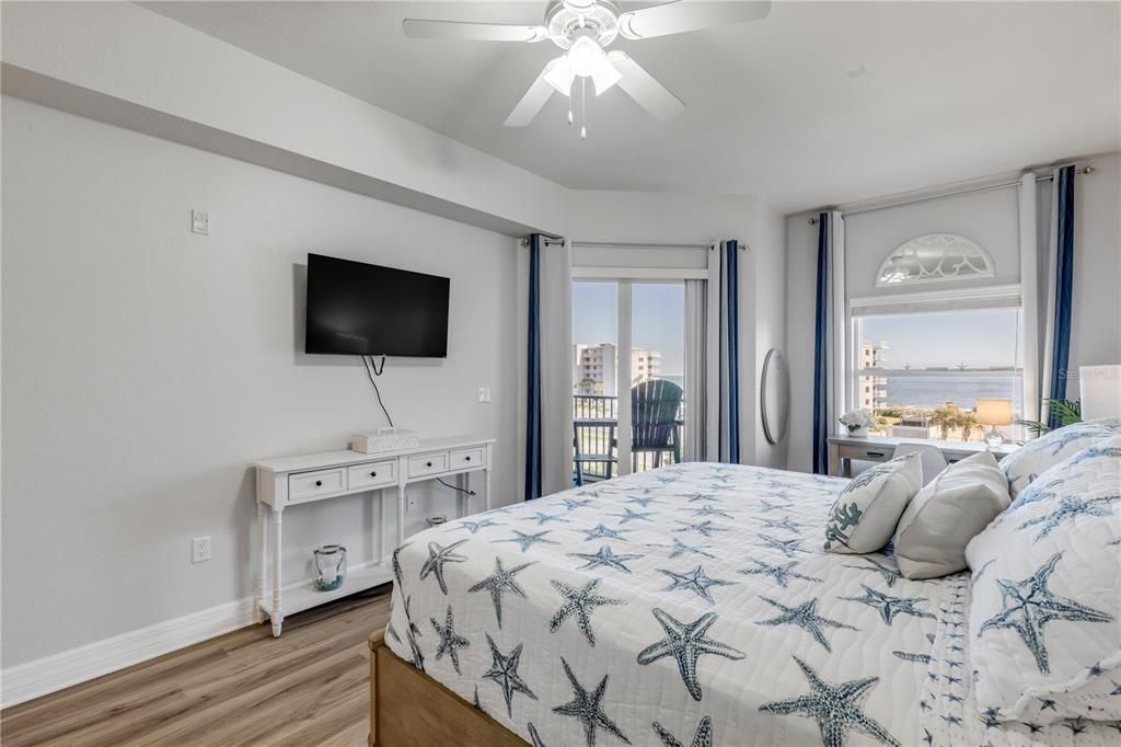 En Venta: $565,000 (3 camas, 2 baños, 1600 Pies cuadrados)