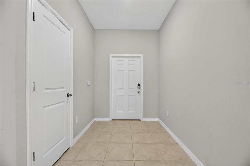 出租: $1,900 (2 贝兹, 2 浴室, 1541 平方英尺)