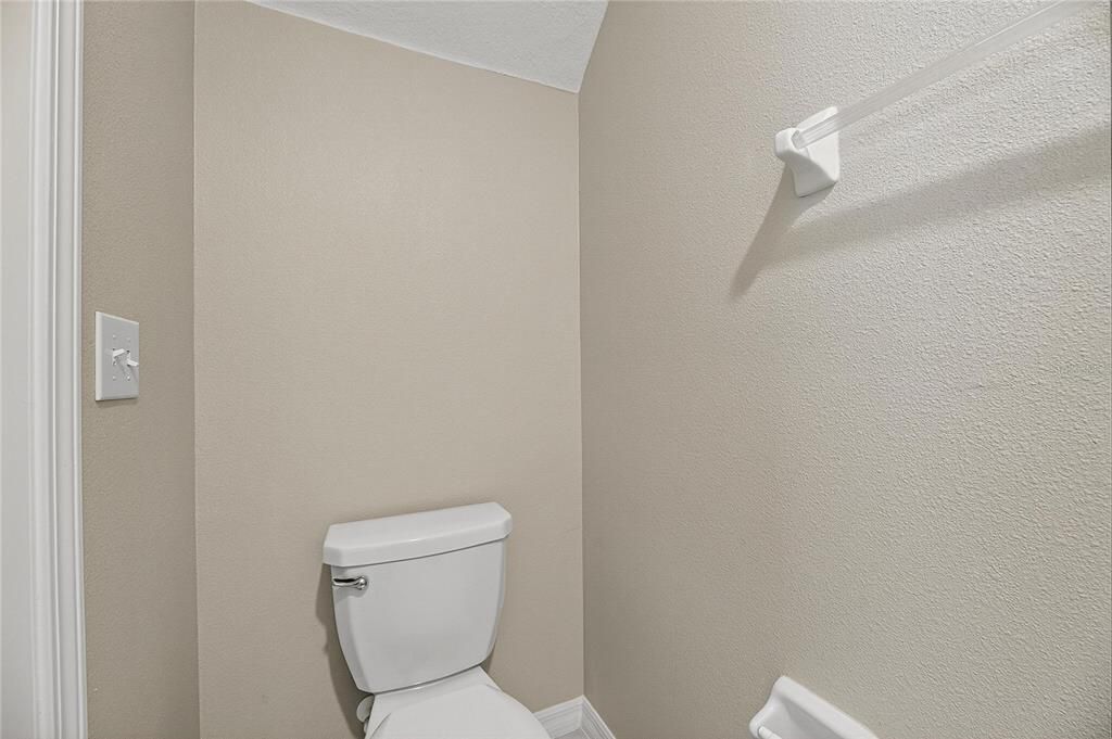 出租: $1,900 (2 贝兹, 2 浴室, 1541 平方英尺)