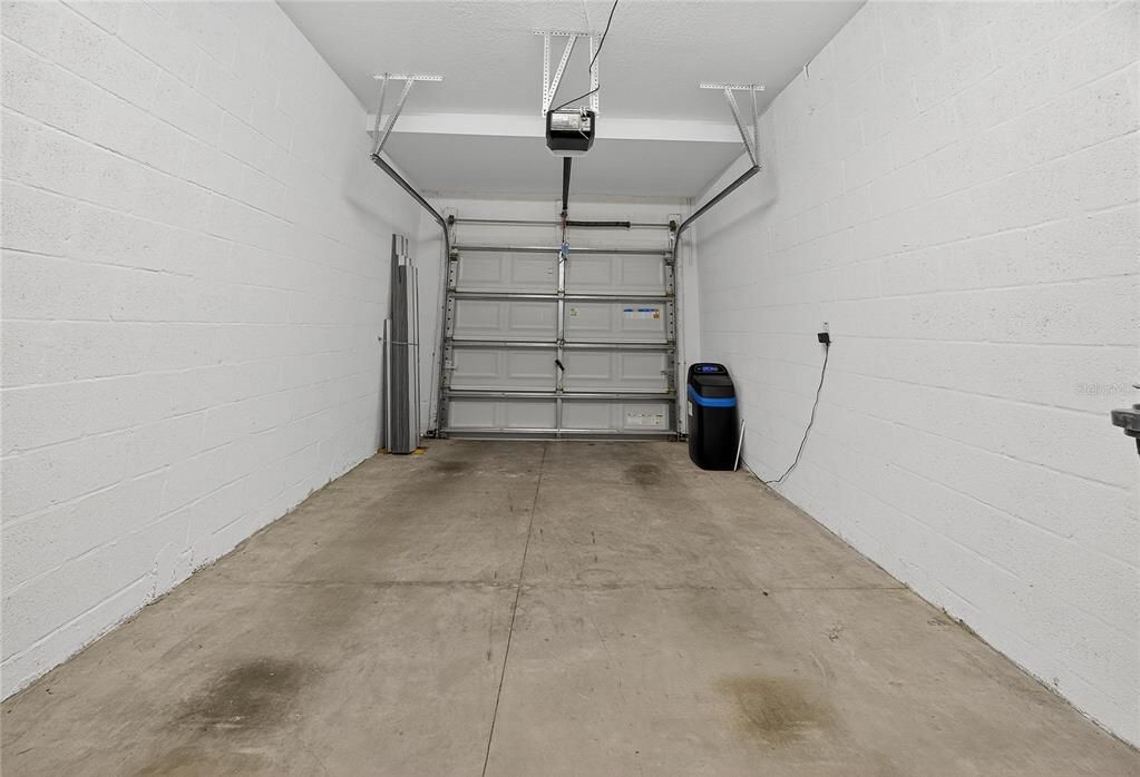 出租: $1,900 (2 贝兹, 2 浴室, 1541 平方英尺)