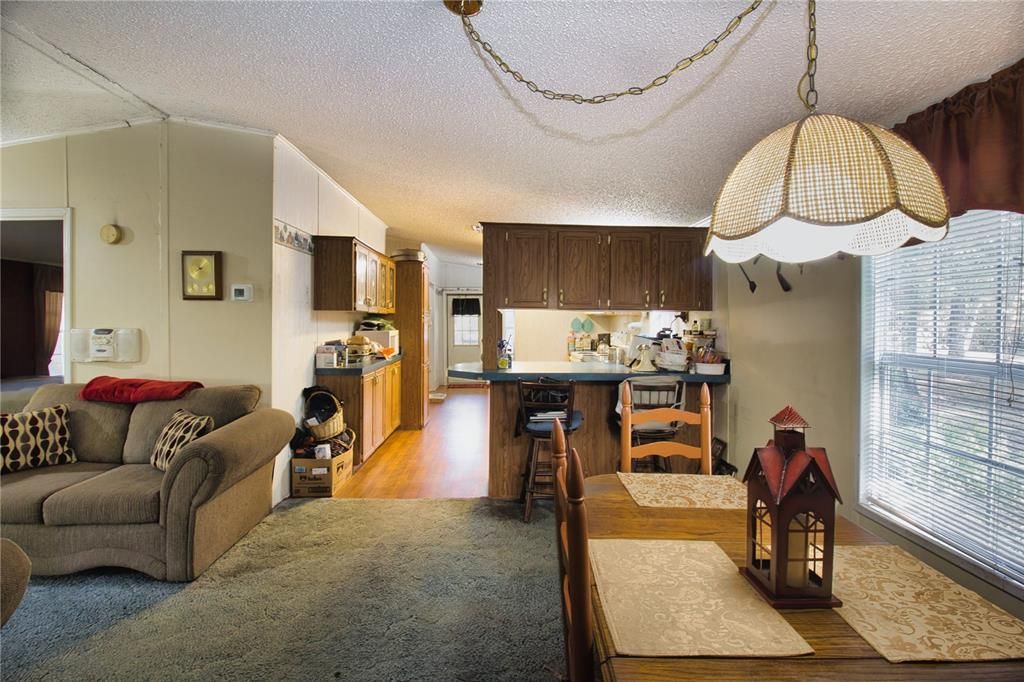 На продажу: $450,000 (4 спален, 2 ванн, 1620 Квадратных фут)