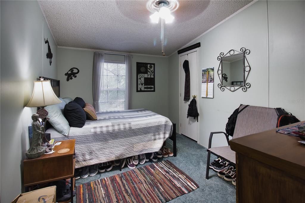 На продажу: $450,000 (4 спален, 2 ванн, 1620 Квадратных фут)