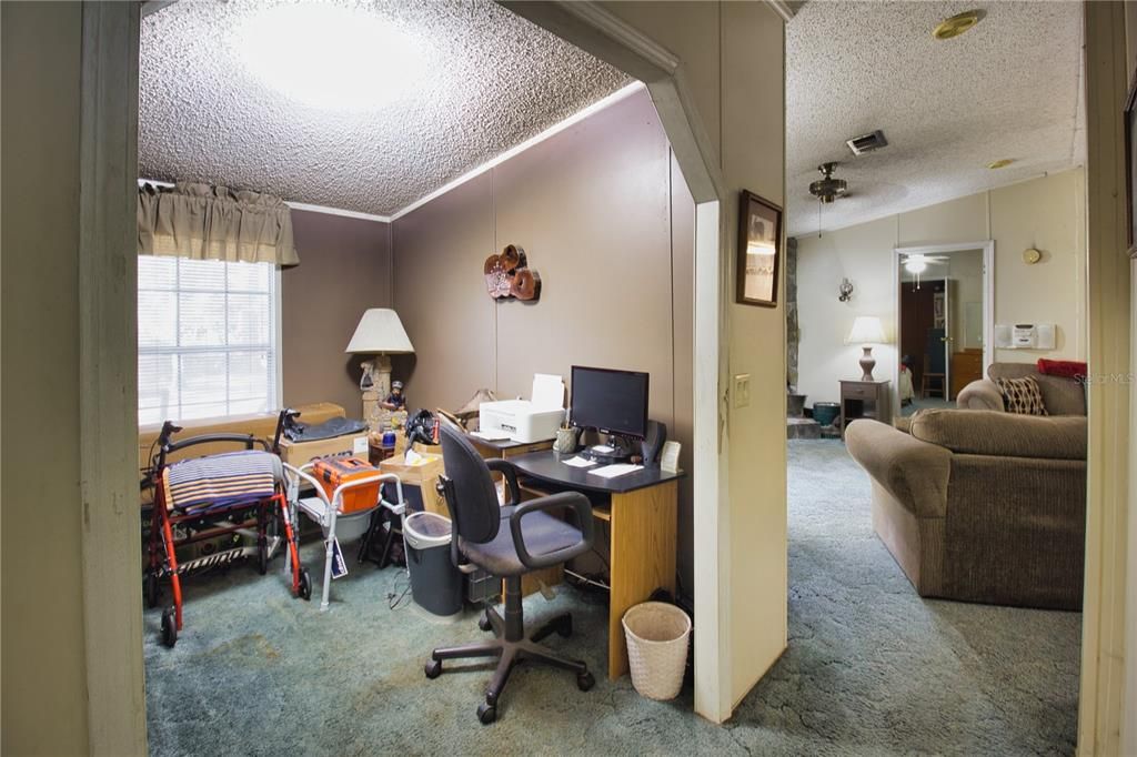 На продажу: $450,000 (4 спален, 2 ванн, 1620 Квадратных фут)