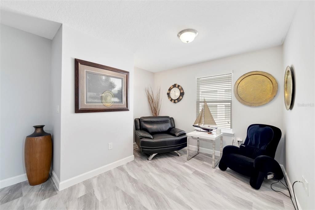 На продажу: $670,000 (5 спален, 3 ванн, 2679 Квадратных фут)