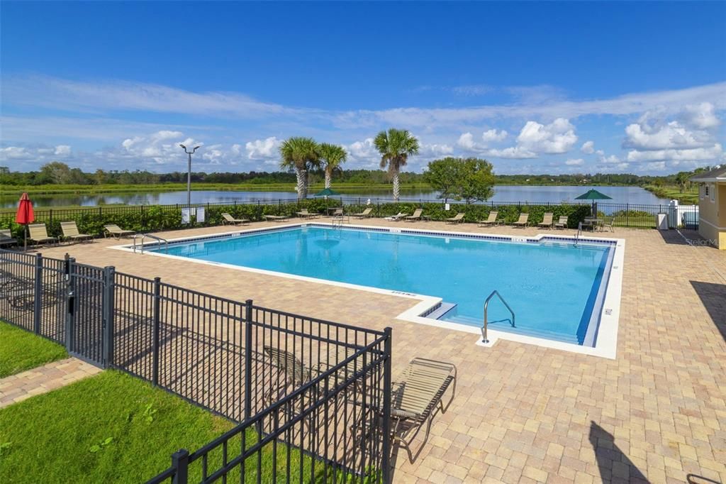 На продажу: $670,000 (5 спален, 3 ванн, 2679 Квадратных фут)