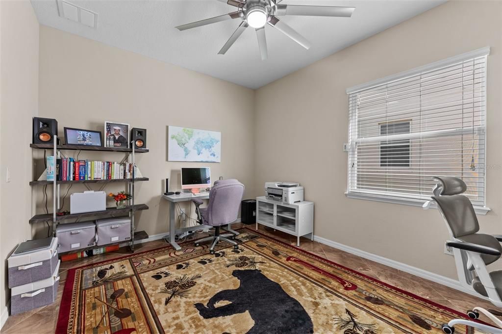 En Venta: $550,000 (3 camas, 3 baños, 3036 Pies cuadrados)