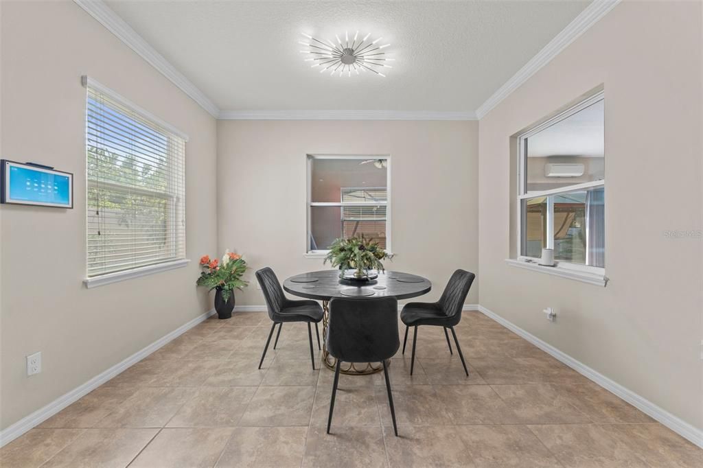 En Venta: $550,000 (3 camas, 3 baños, 3036 Pies cuadrados)