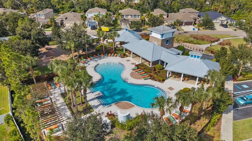 En Venta: $550,000 (3 camas, 3 baños, 3036 Pies cuadrados)