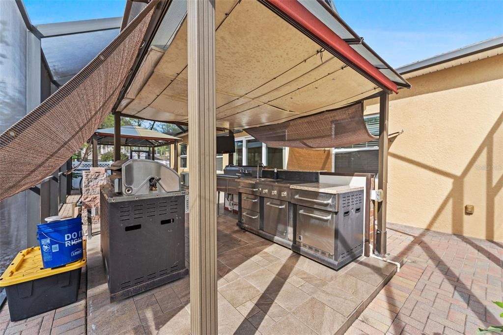 En Venta: $550,000 (3 camas, 3 baños, 3036 Pies cuadrados)