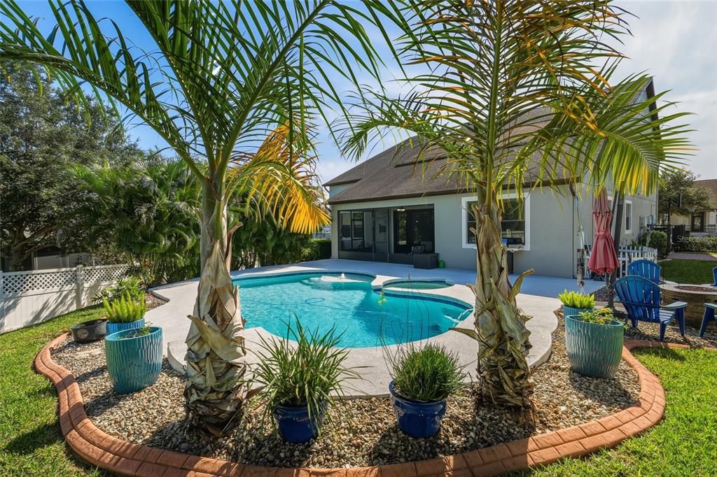 待售: $950,000 (5 贝兹, 4 浴室, 3975 平方英尺)