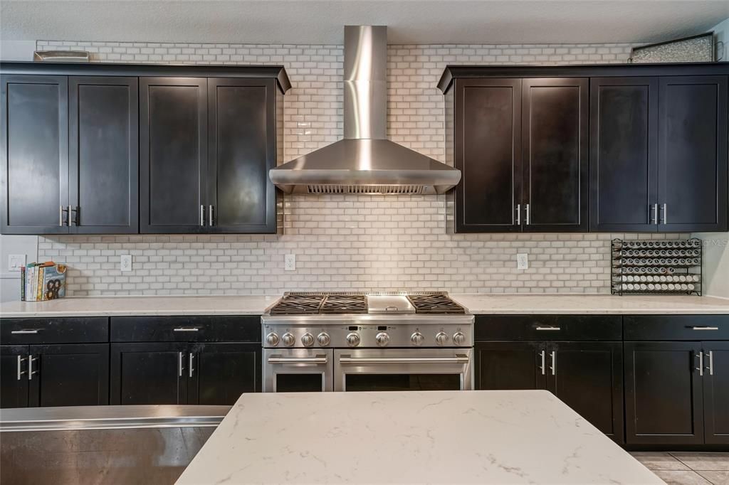 待售: $950,000 (5 贝兹, 4 浴室, 3975 平方英尺)