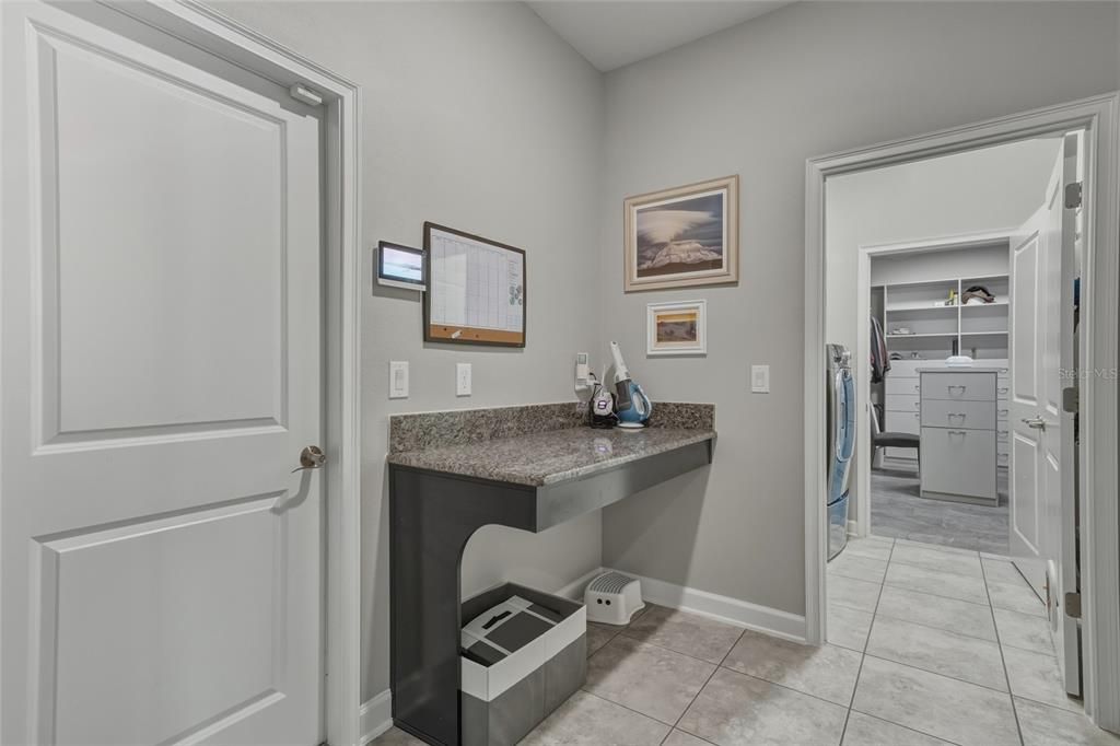 待售: $950,000 (5 贝兹, 4 浴室, 3975 平方英尺)