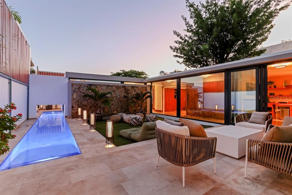 En Venta: $2,500,000 (3 camas, 2 baños, 1924 Pies cuadrados)