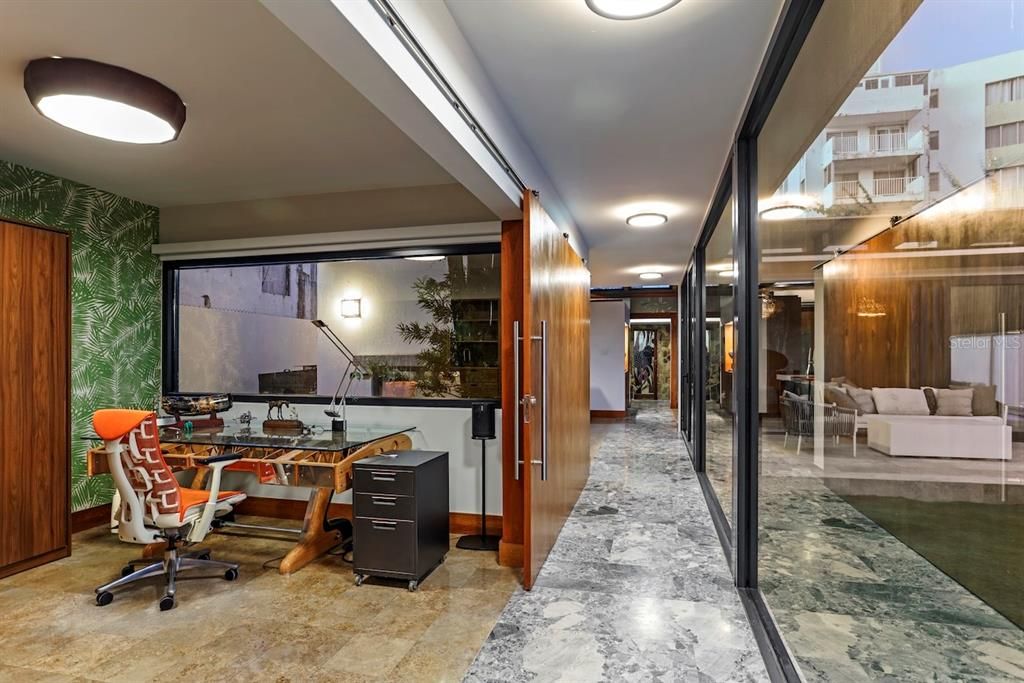 En Venta: $2,500,000 (3 camas, 2 baños, 1924 Pies cuadrados)