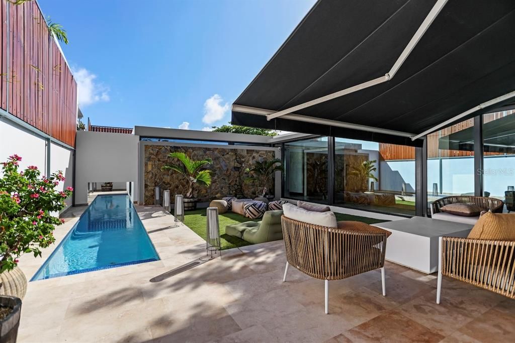 En Venta: $2,500,000 (3 camas, 2 baños, 1924 Pies cuadrados)