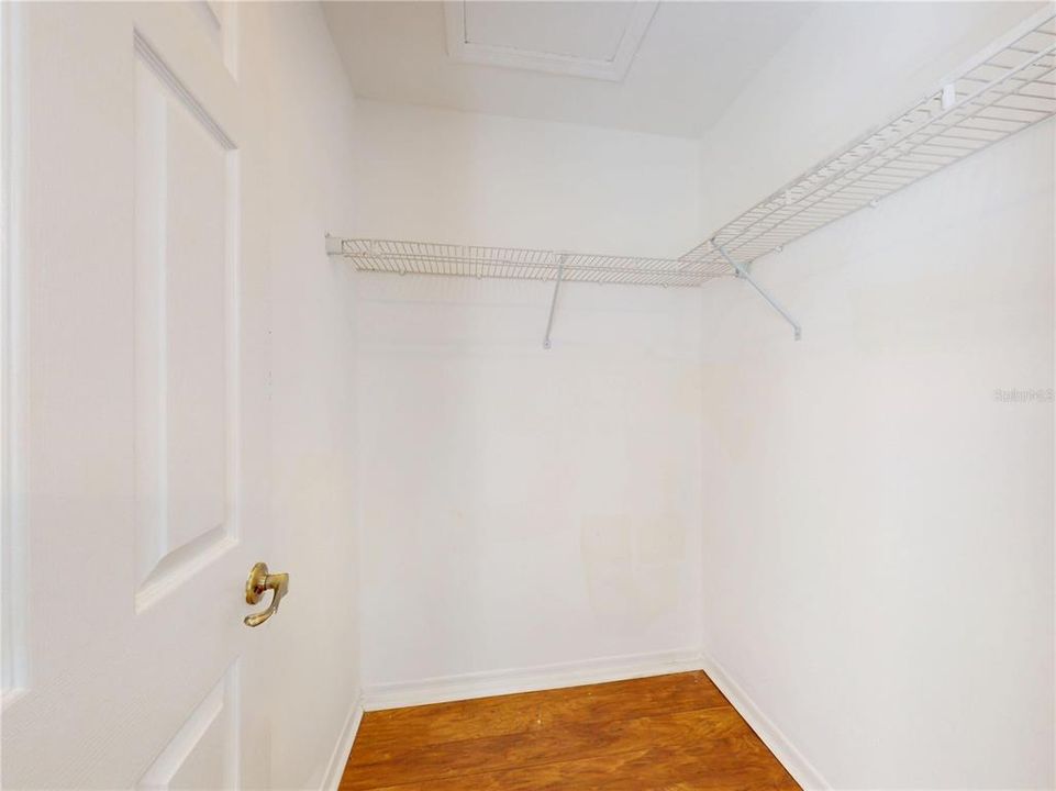 En Venta: $649,900 (4 camas, 2 baños, 2005 Pies cuadrados)