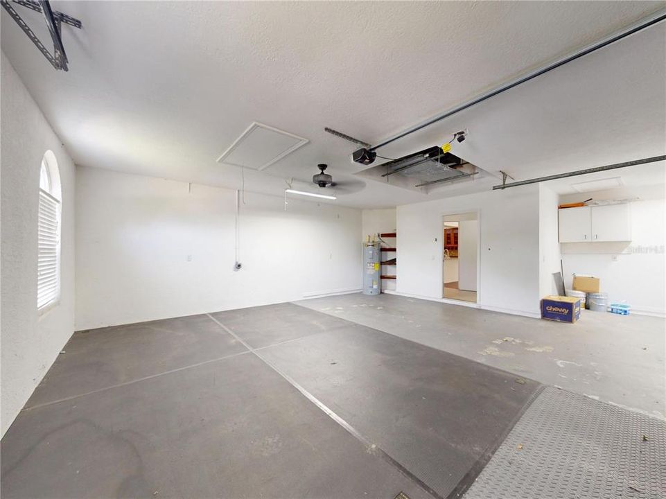 En Venta: $649,900 (4 camas, 2 baños, 2005 Pies cuadrados)