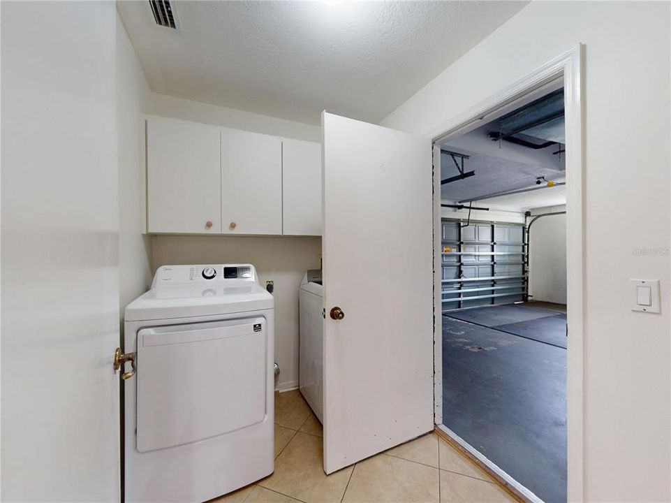 En Venta: $649,900 (4 camas, 2 baños, 2005 Pies cuadrados)