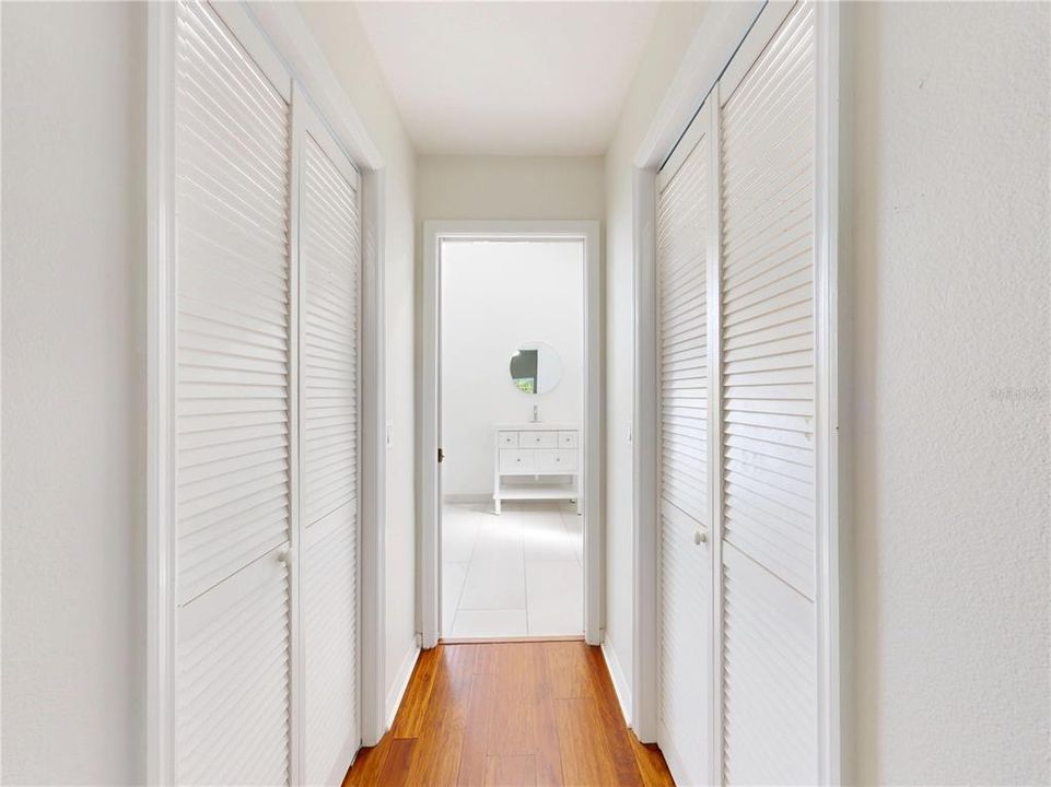 En Venta: $649,900 (4 camas, 2 baños, 2005 Pies cuadrados)