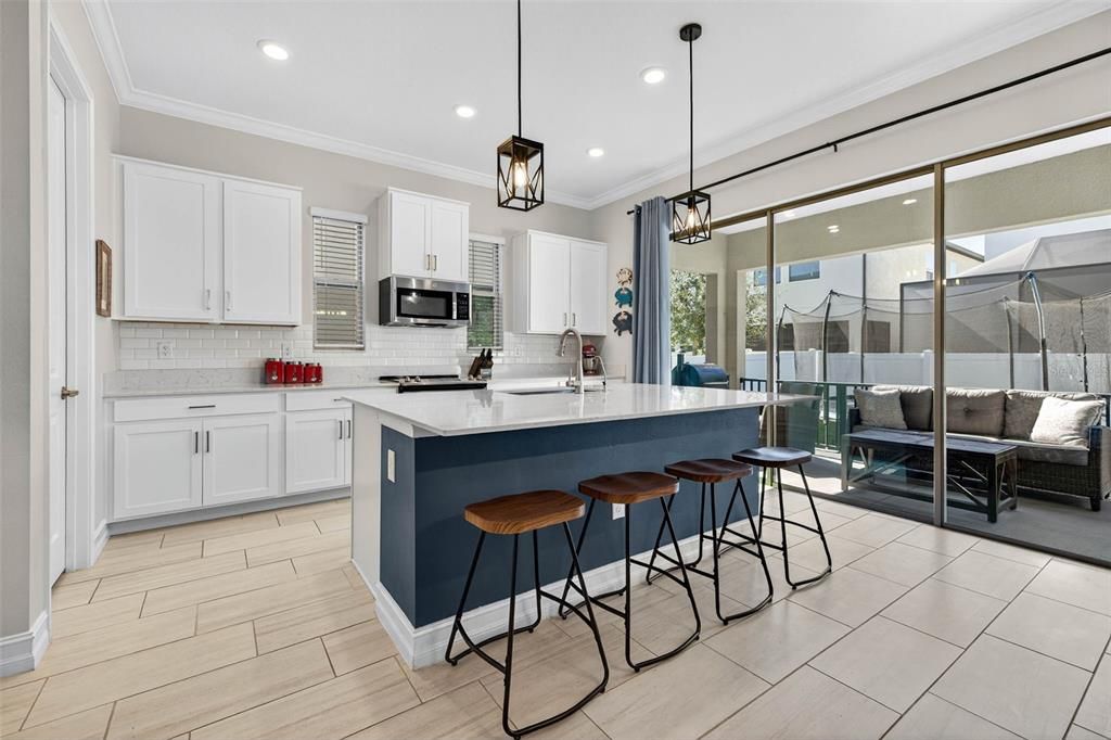 For Sale: $789,000 (4 beds, 3 baths, 2865 Square Feet)