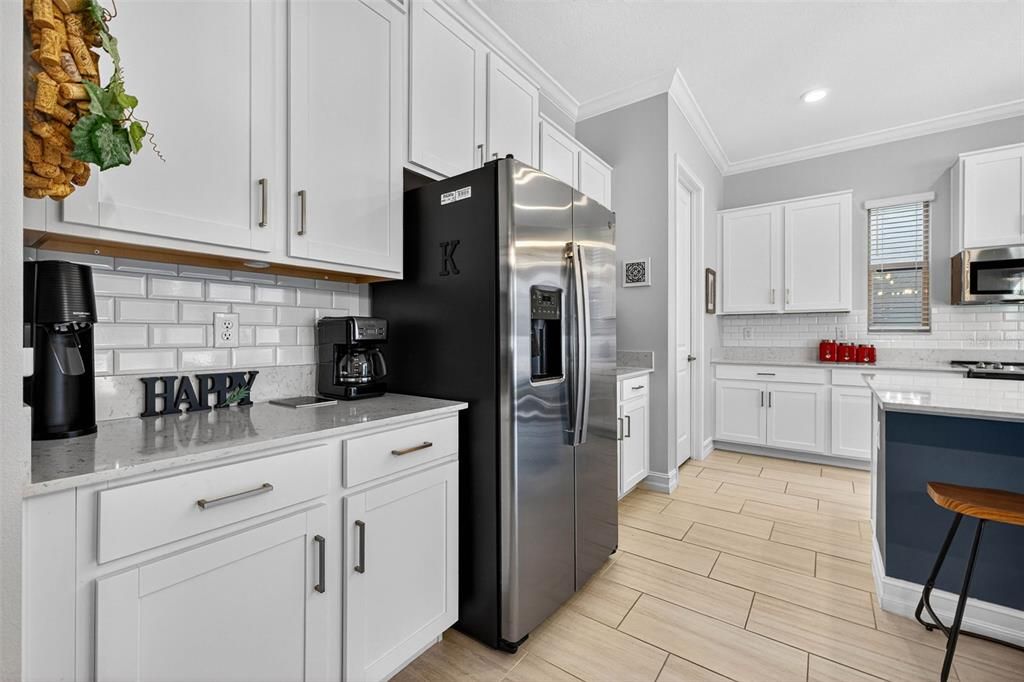 For Sale: $789,000 (4 beds, 3 baths, 2865 Square Feet)