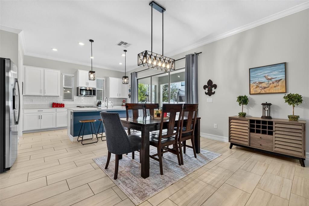 For Sale: $789,000 (4 beds, 3 baths, 2865 Square Feet)