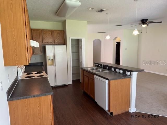 В аренду: $2,095 (3 спален, 2 ванн, 1544 Квадратных фут)