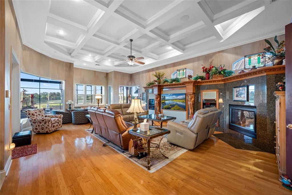 For Sale: $1,949,000 (3 beds, 3 baths, 4136 Square Feet)