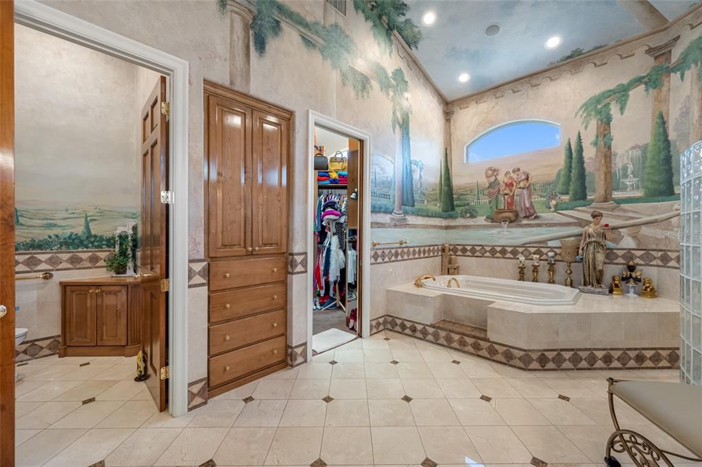 For Sale: $1,949,000 (3 beds, 3 baths, 4136 Square Feet)