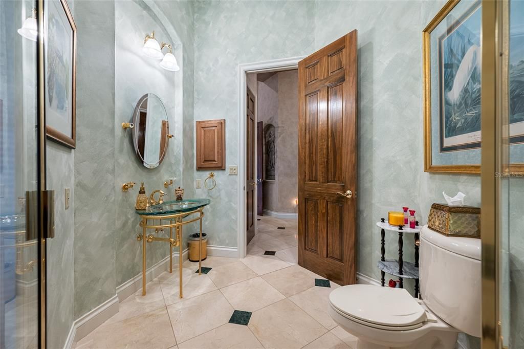 For Sale: $1,949,000 (3 beds, 3 baths, 4136 Square Feet)