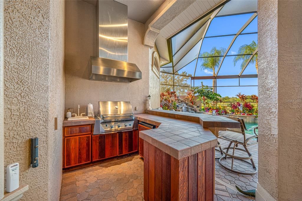 For Sale: $1,949,000 (3 beds, 3 baths, 4136 Square Feet)