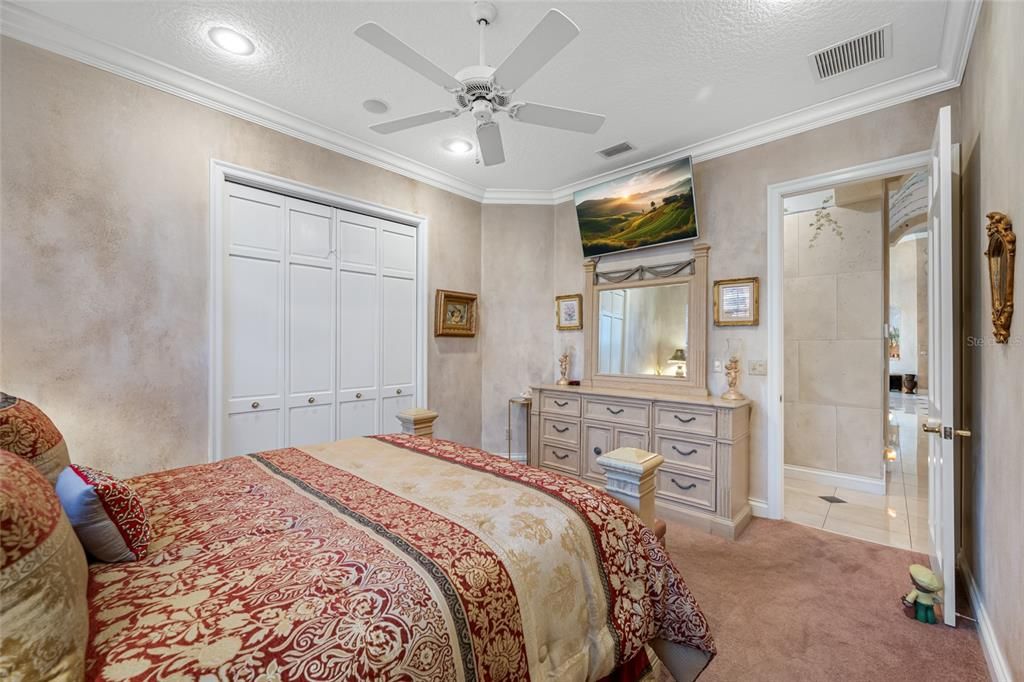 For Sale: $1,949,000 (3 beds, 3 baths, 4136 Square Feet)